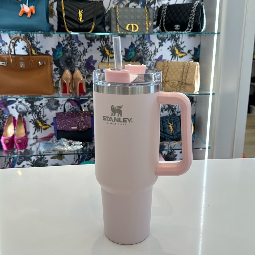 Very hard to find STANLEY PETAL 40 oz